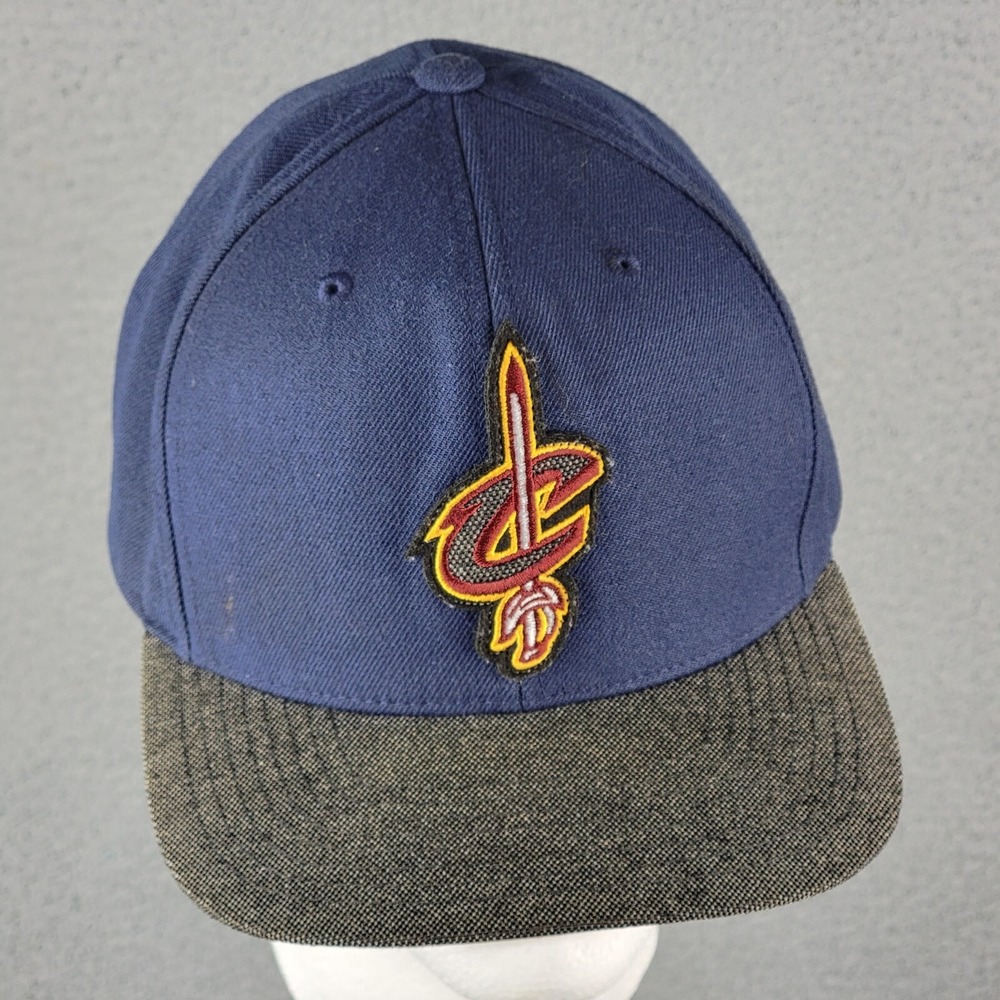 Mitchell & Ness Snapback Hat Mens OS Navy Cleveland Cavs 3D Logo Wool Cap NBA